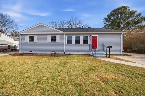 240 Driftwood Rd, Virginia Beach, VA 23452