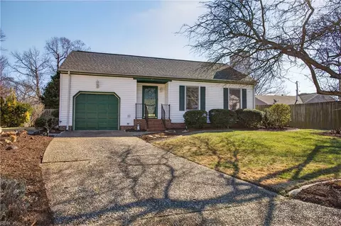 45 Crestwood Dr, Newport News, VA 23601