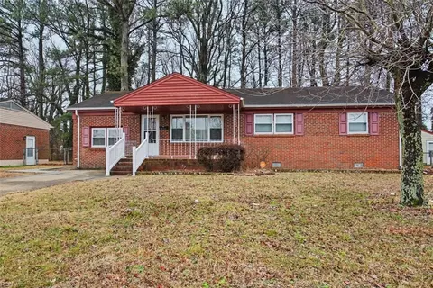 911 Taft Dr, Portsmouth, VA 23701