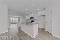 Entry Way - 144 Freeman Dr, Hampton, VA 23666 photo 1 of 8