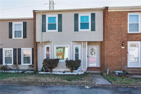 1048 Bryce Ln, Virginia Beach, VA 23464