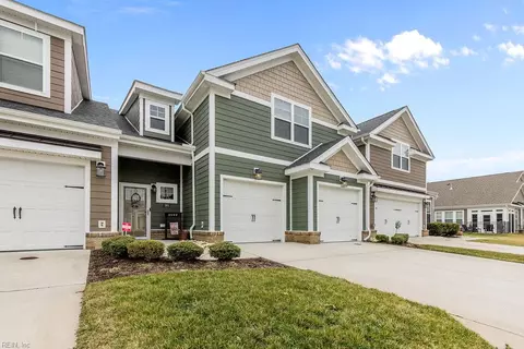 202 Thornwood Dr, Suffolk, VA 23435