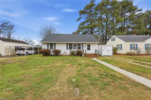 1205 Raleigh St, Elizabeth City, NC 27909