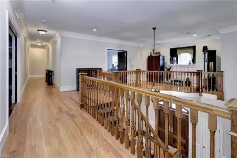 Entry Way - 2925 Barrets Pointe Rd, Williamsburg, VA 23185 photo 4 of 4