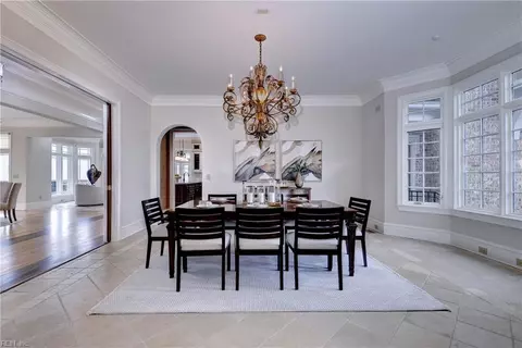 Dining - 2925 Barrets Pointe Rd, Williamsburg, VA 23185 photo 2 of 4