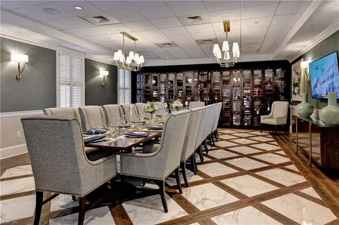 Dining - 2925 Barrets Pointe Rd, Williamsburg, VA 23185 photo 4 of 4