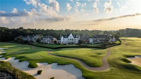 2925 Barrets Pointe Rd, Williamsburg, VA 23185