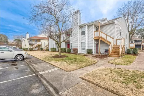 4175 Thalia Station Cir #204, Virginia Beach, VA 23452