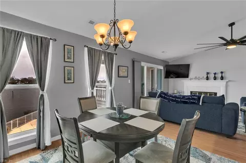 Dining - 212 Dockside Dr #C, Hampton, VA 23669 photo 3 of 4