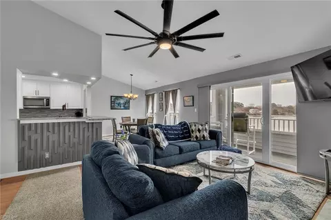 Living - 212 Dockside Dr #C, Hampton, VA 23669 photo 1 of 3