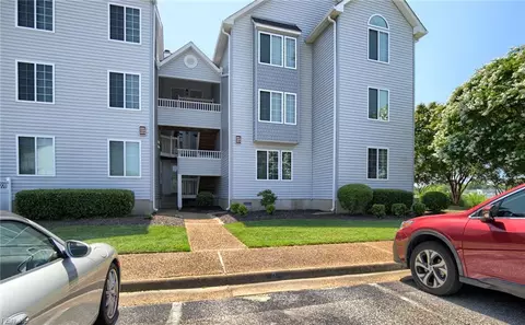 212 Dockside Dr #C, Hampton, VA 23669