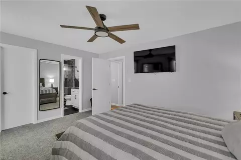 Bedroom - 212 Dockside Dr #C, Hampton, VA 23669 photo 3 of 4