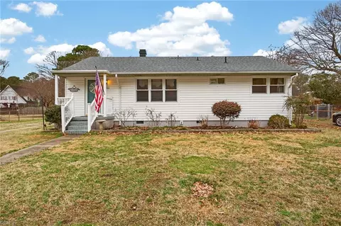 12 Warren Dr, Portsmouth, VA 23701