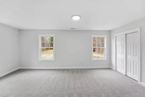 Bedroom - 1704 Neptune Dr, Hampton, VA 23669 photo 1 of 8