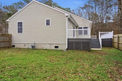 Exterior - 1704 Neptune Dr, Hampton, VA 23669 photo 6 of 7