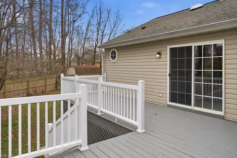 Exterior - 1704 Neptune Dr, Hampton, VA 23669 photo 5 of 7