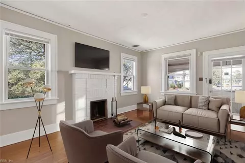 Living - 5711 Cornick Rd, Norfolk, VA 23502 photo 4 of 8