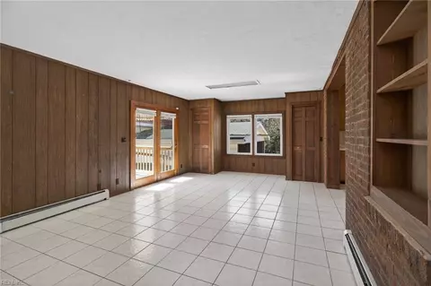 Living - 5711 Cornick Rd, Norfolk, VA 23502 photo 7 of 8