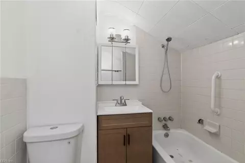 Bath - 5711 Cornick Rd, Norfolk, VA 23502 photo 2 of 2