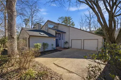 4 Flax Mill Rd, Newport News, VA 23602