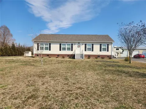 2500 Joshua Ln, Suffolk, VA 23434