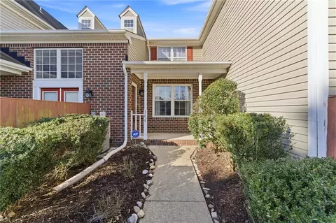 306 Primrose Ln, Chesapeake, VA 23320