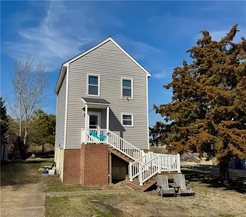 131 Messick Rd, Poquoson, VA 23662