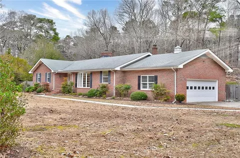 2700 W Neck Rd, Virginia Beach, VA 23456
