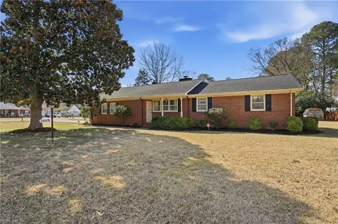 4869 Providence Rd, Virginia Beach, VA 23464