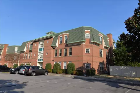 308 Riveranne Ct #214, Virginia Beach, VA 23462