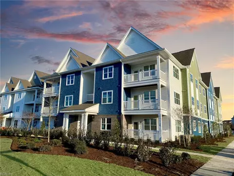 1725 Dromolin Dr #102, Virginia Beach, VA 23456