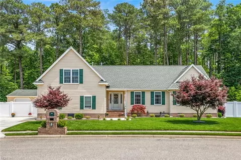 5 Boger Cir, Hampton, VA 23664