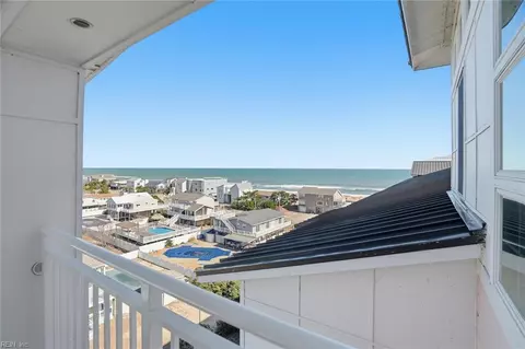 3700 Sandpiper Rd #417, Virginia Beach, VA 23456