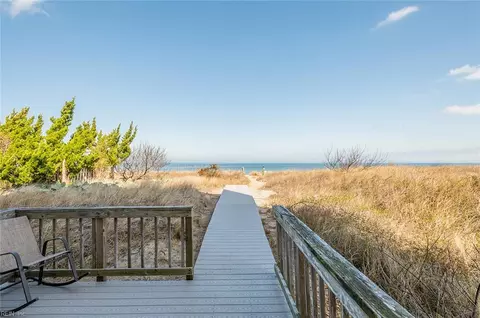 1222 E Ocean View Ave #306, Norfolk, VA 23503