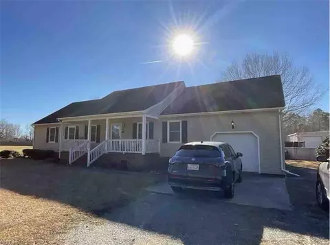 674 Tulls Creek Rd, Moyock, NC 27958