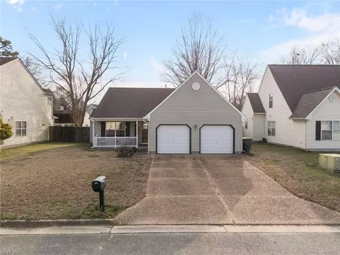 606 Aylesbury Dr, Newport News, VA 23608