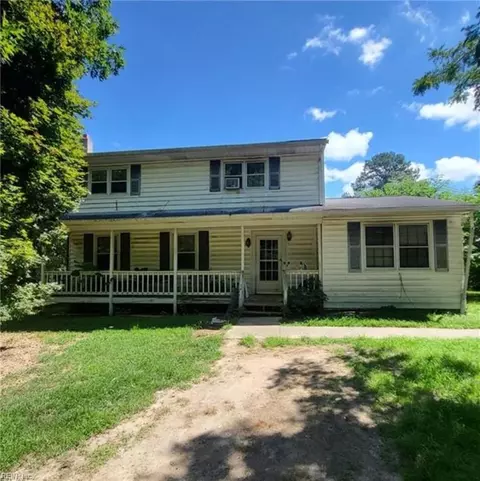 4523 Stormont Rd, Hartfield, VA 23071
