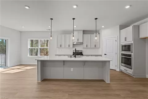 Kitchen - 4783 Stephens Way, Gloucester, VA 23061 photo 1 of 2