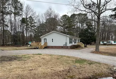 125 Longhorn Dr, Moyock, NC 27958