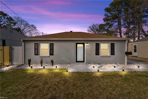 3764 Larkin St, Norfolk, VA 23513