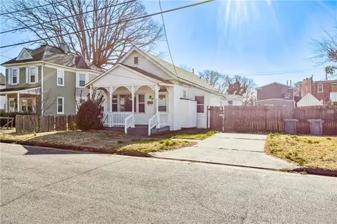 10 Booker St, Hampton, VA 23663