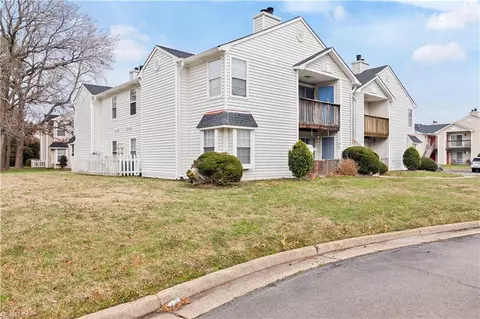 2200 Rock Cliff Rch Reach #D, Chesapeake, VA 23320