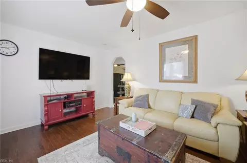 3521 County St, Portsmouth, VA 23707