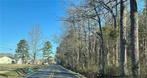 6616 Blackwater Rd, Virginia Beach, VA 23457
