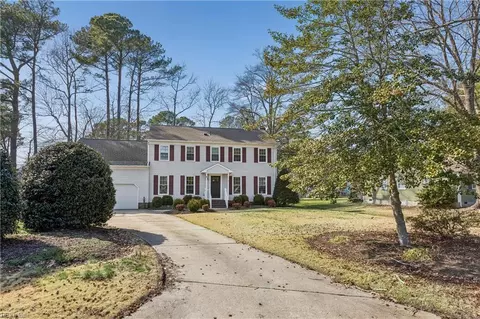 8 Martha Ct, Poquoson, VA 23662