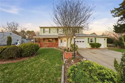 816 Lamplight Ln, Virginia Beach, VA 23452
