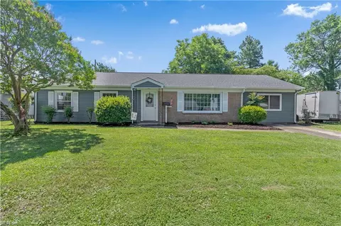 4505 William Pitt Ln, Virginia Beach, VA 23462