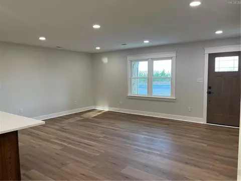 Living - 1802 Willis Hare Rd, Pendleton, NC 27862 photo 2 of 3