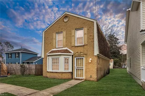 1048 Wilmington St, Norfolk, VA 23505