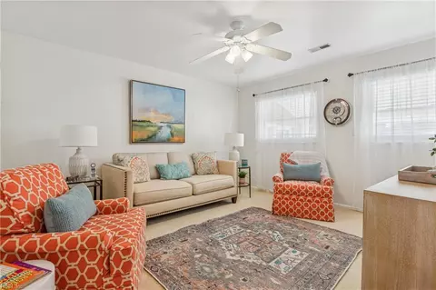 Living - 702 Kings View Ct, Hampton, VA 23669 photo 1 of 2